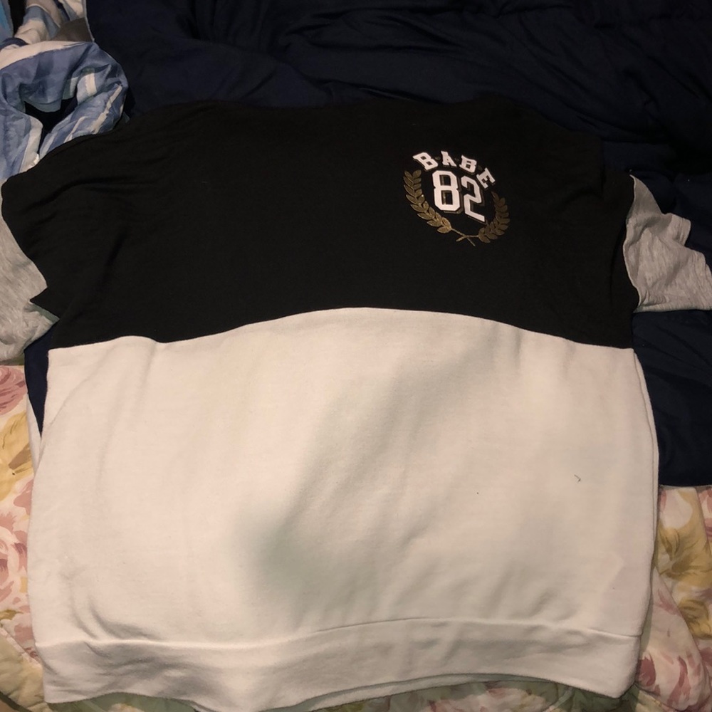 Babe hoodie shirt